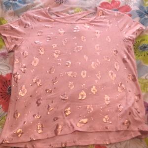 Justice shirt with cross in the back